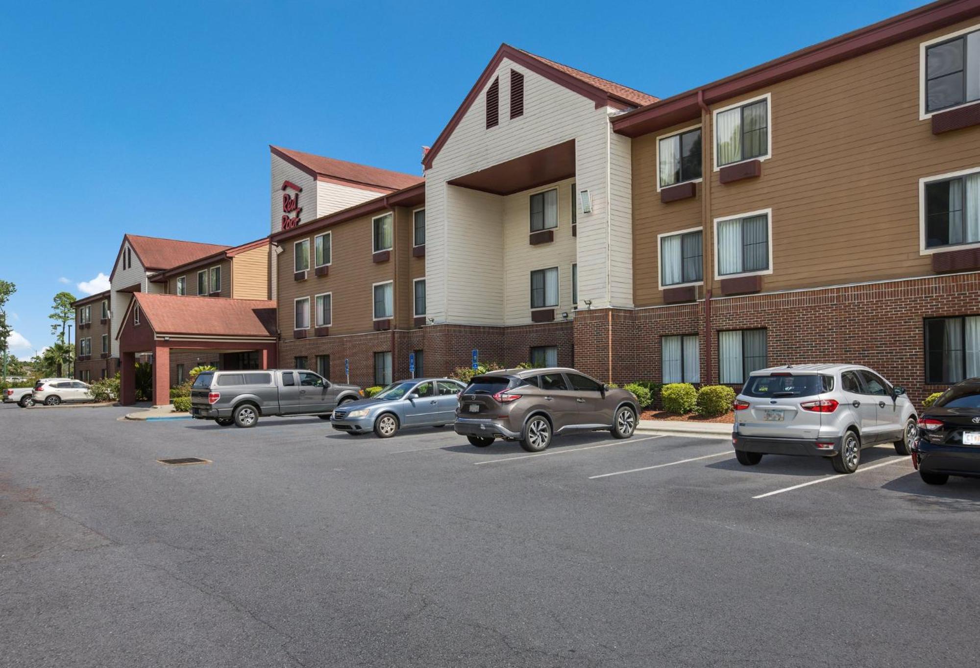 Red Roof Inn & Suites Savannah Airport Pooler Exterior foto