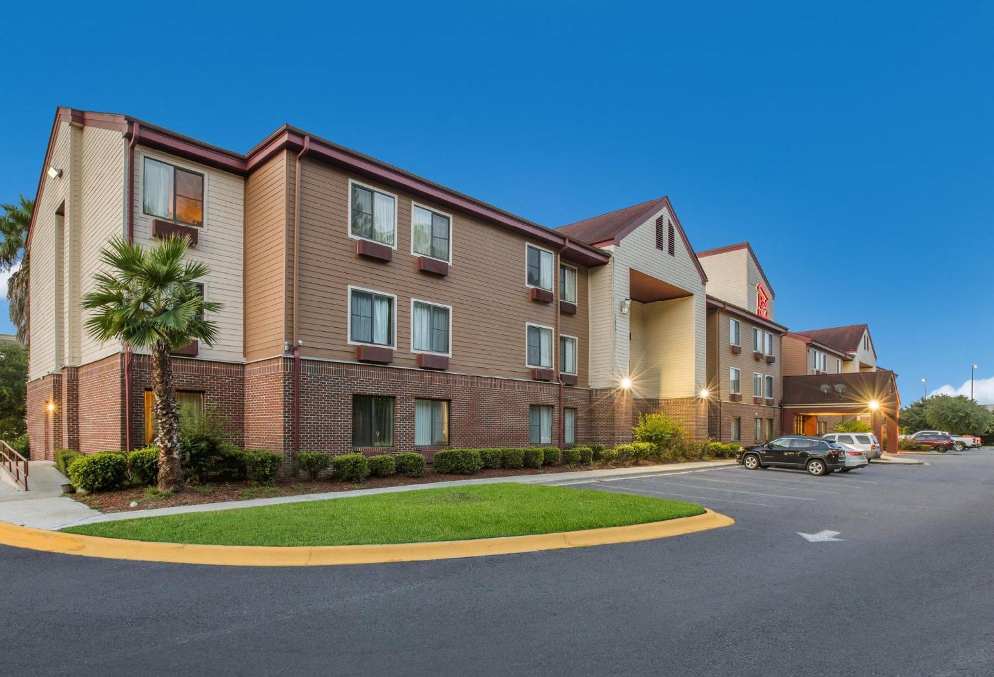Red Roof Inn & Suites Savannah Airport Pooler Exterior foto