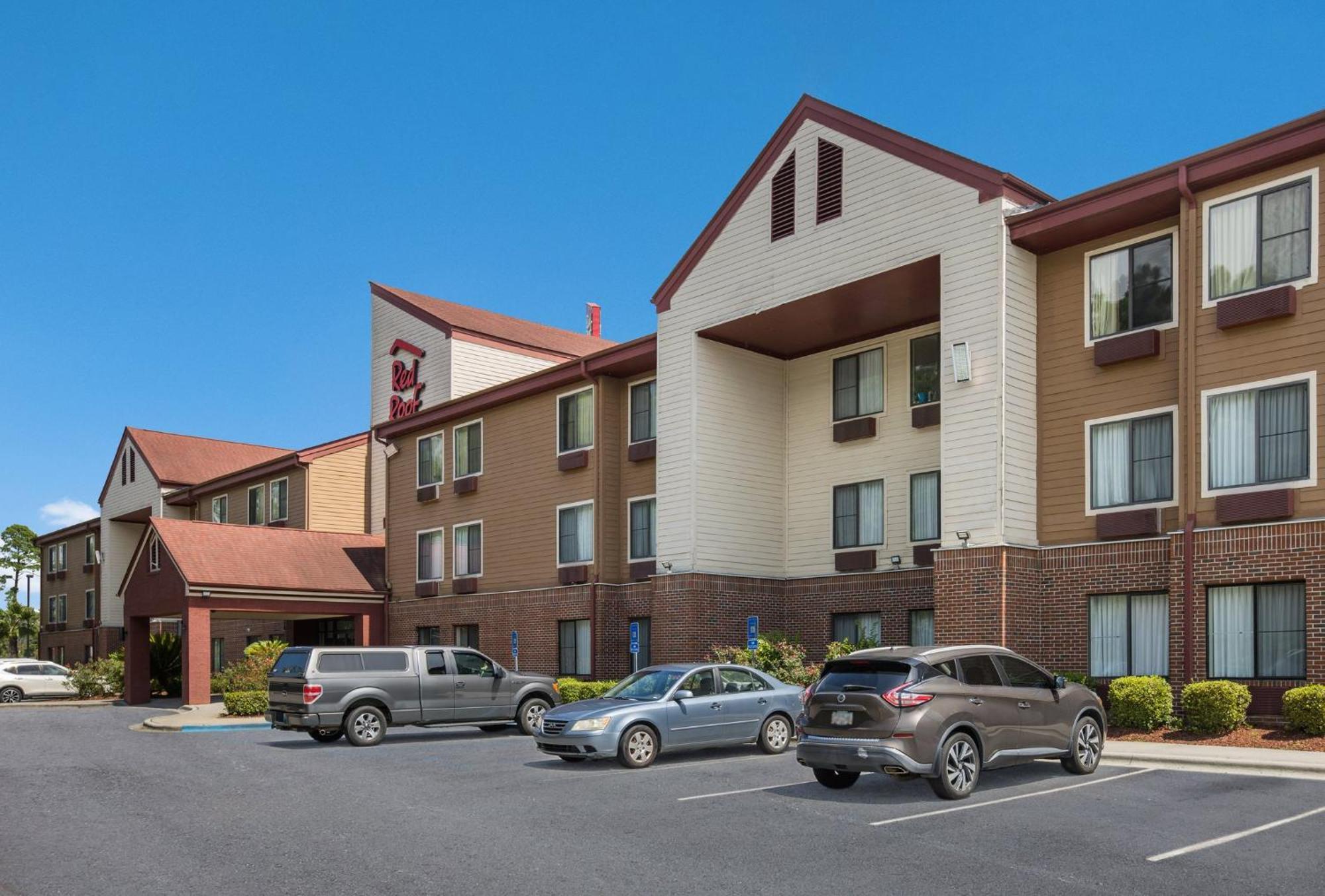 Red Roof Inn & Suites Savannah Airport Pooler Exterior foto