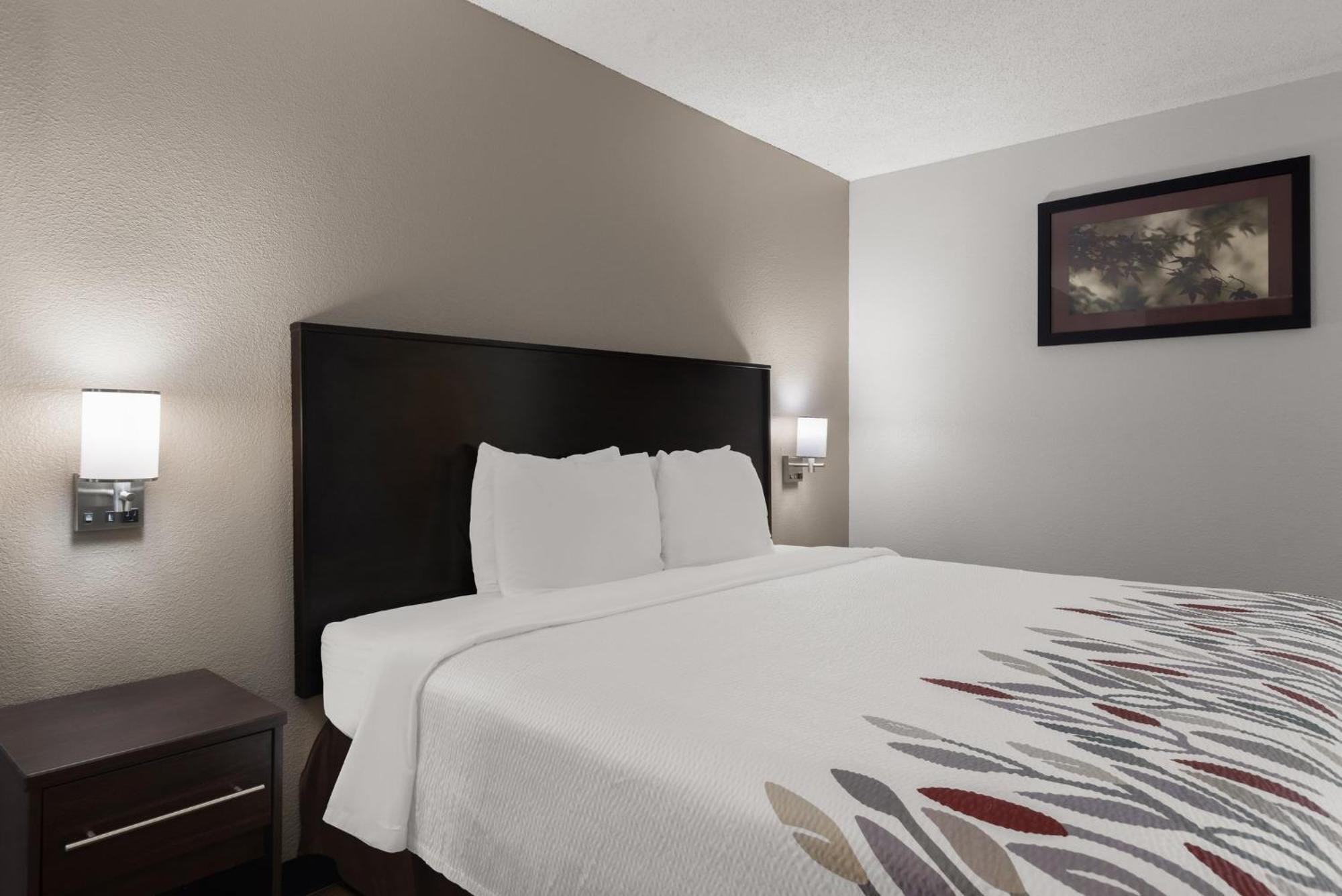 Red Roof Inn & Suites Savannah Airport Pooler Exterior foto